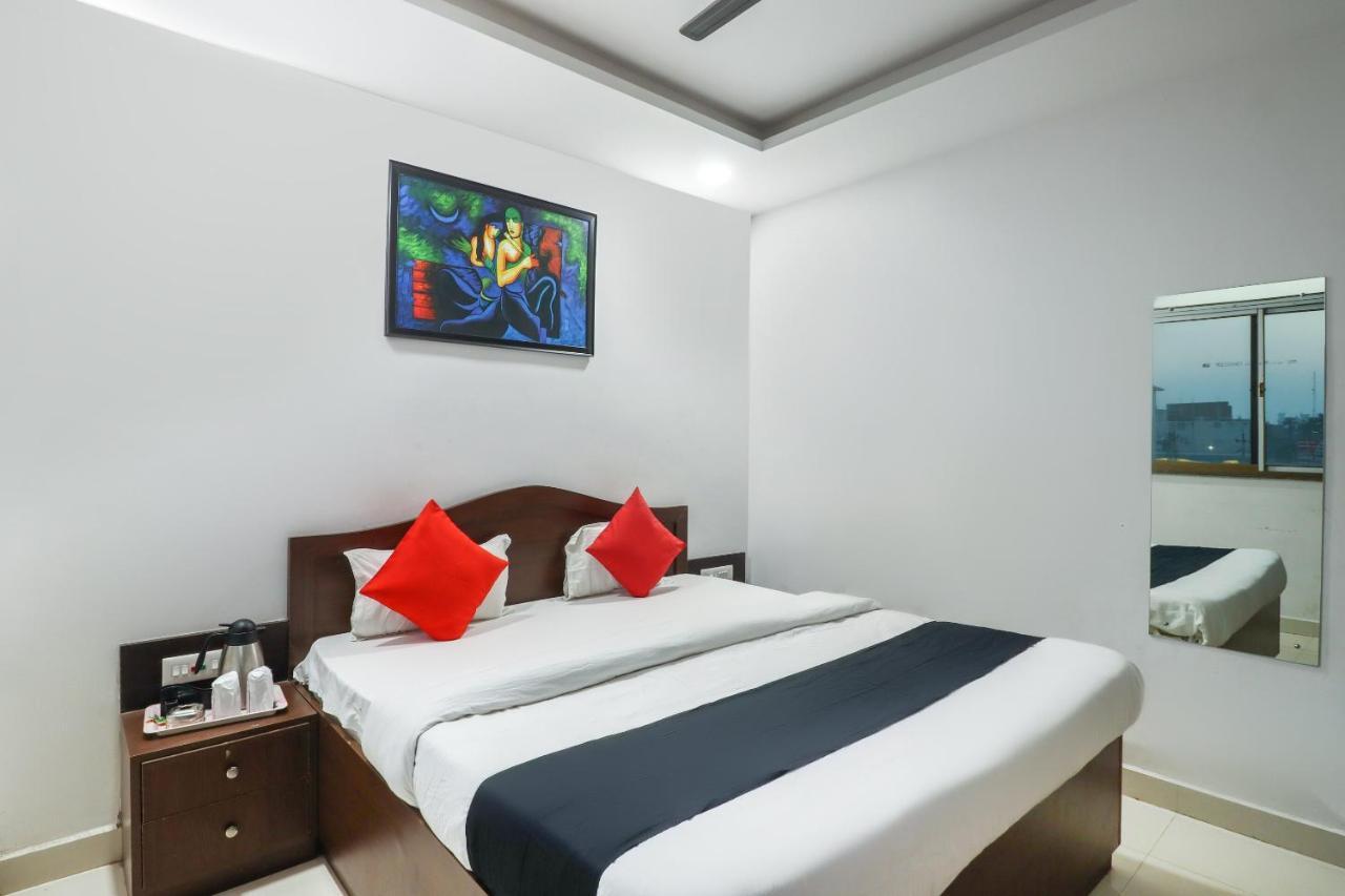Capital O 70631 Hotel Dwarka International Darbhanga Exterior foto